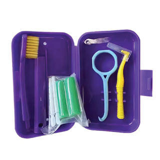 DENTAL CARE TRAVEL KIT